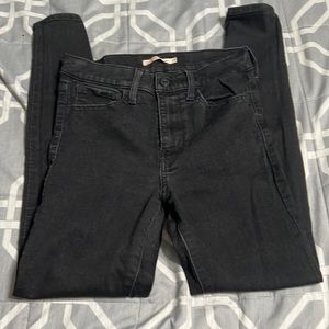 Levi’s skinny jeans